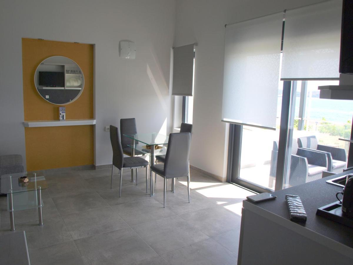 Attic Apartments Agia Anna  Exterior foto